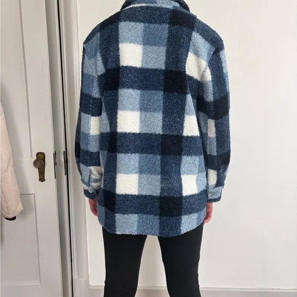 Abercrombie & Fitch Navy and White Teddy Jacket - Picture 4 of 7